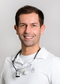 Dr. med. dent. Marcin Rogal